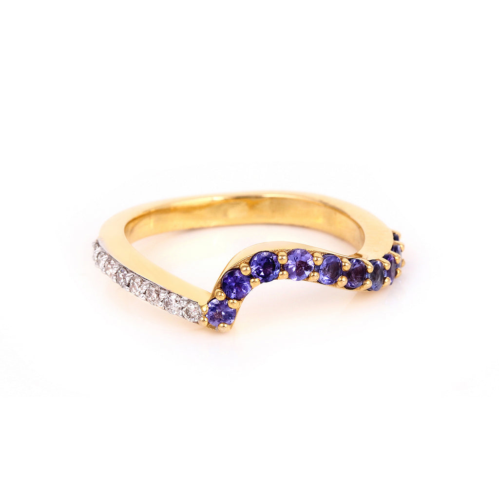 Classic Tanzanite with DiamondS 14k yellow Gold Promise Band